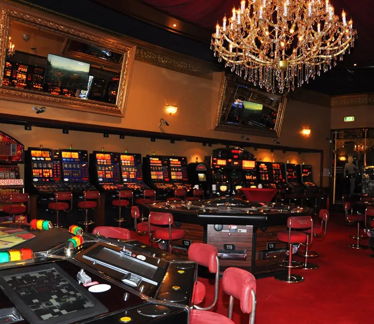 Roman Palace Casino Hotel image 5